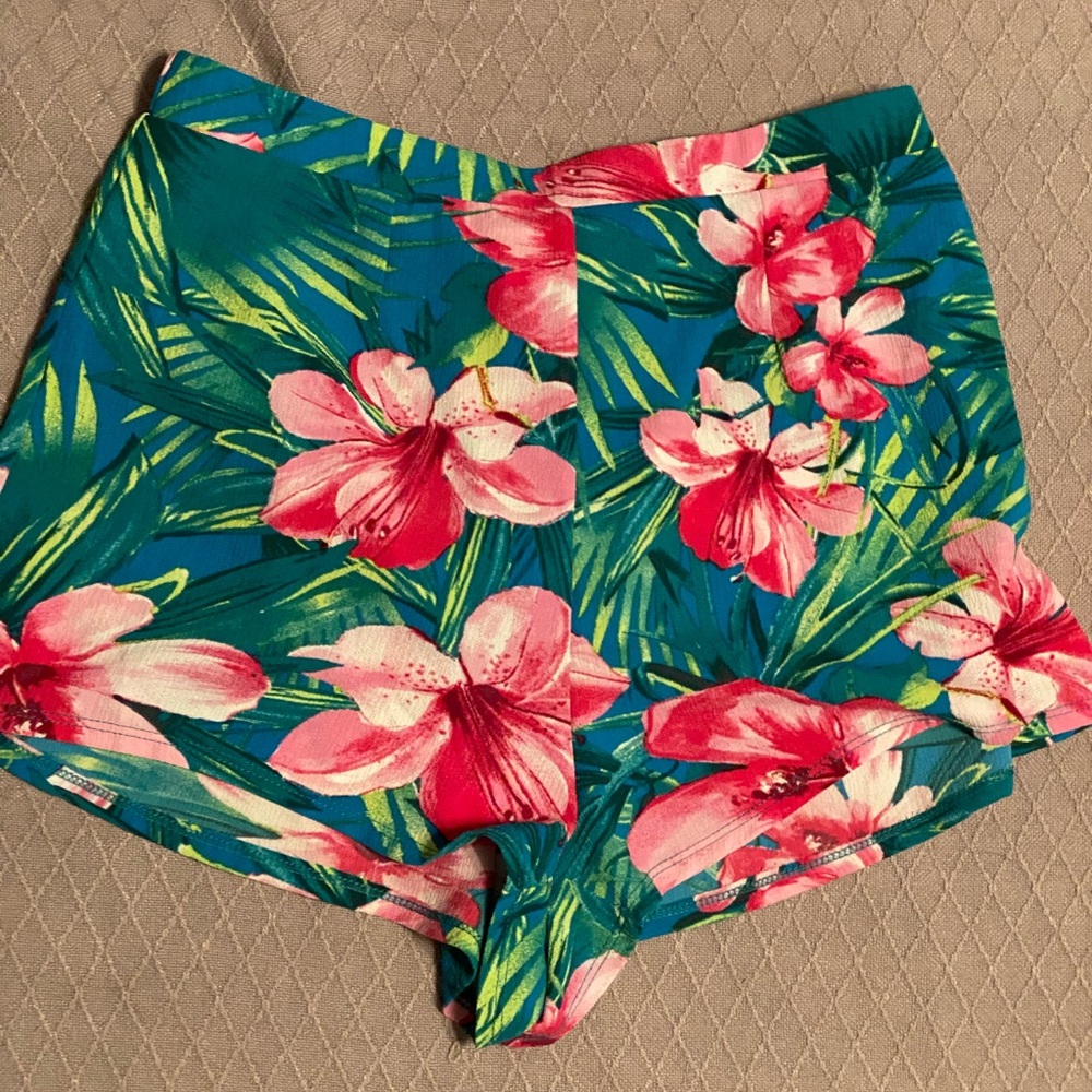 Show Me Your MuMu Shorts Floral